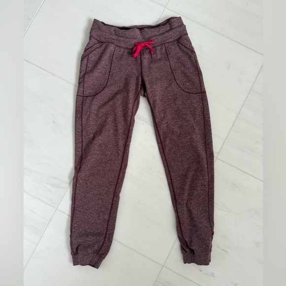 LULULEMON Base Runner Pant III in Heathered Bordeaux Drama / Bon Bon - Picture 12 of 16